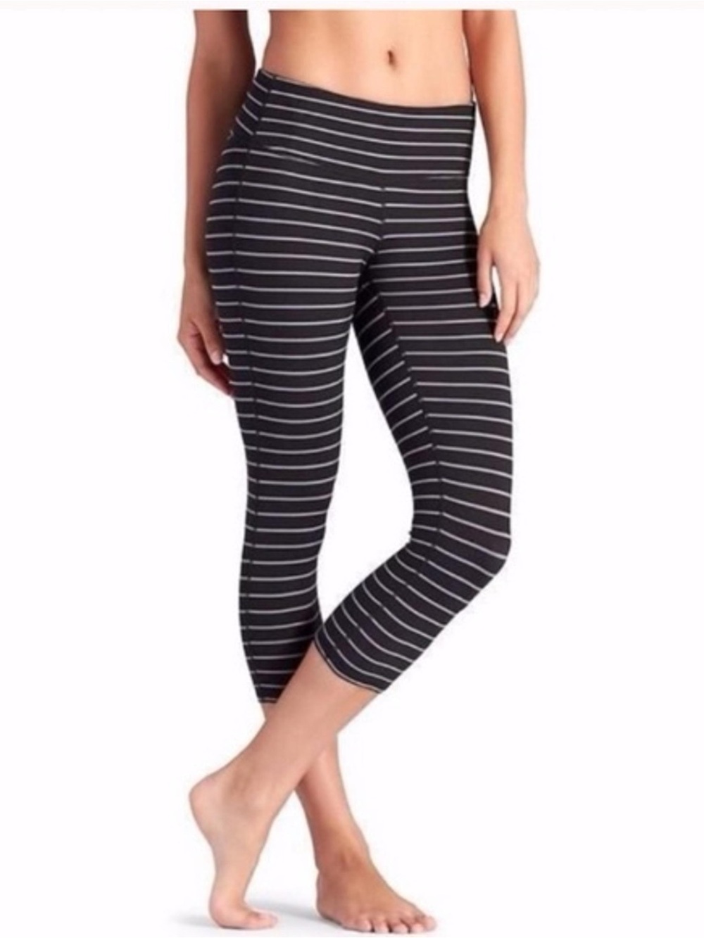 Athleta Chaturanga Striped Capri Leggings Black/Gray - Size Small